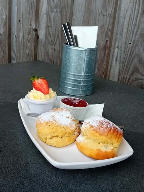 Cornwall: Beautiful and Wild, North Cornwall Guided Tour - Discover North Cornwall’s Most Dramatic Cliffs at Bedruthan Steps