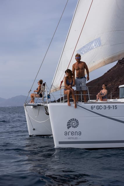 Corralejo: Adults-Only Catamaran Day Trip to Lobos Island - The Experience on a Small Group