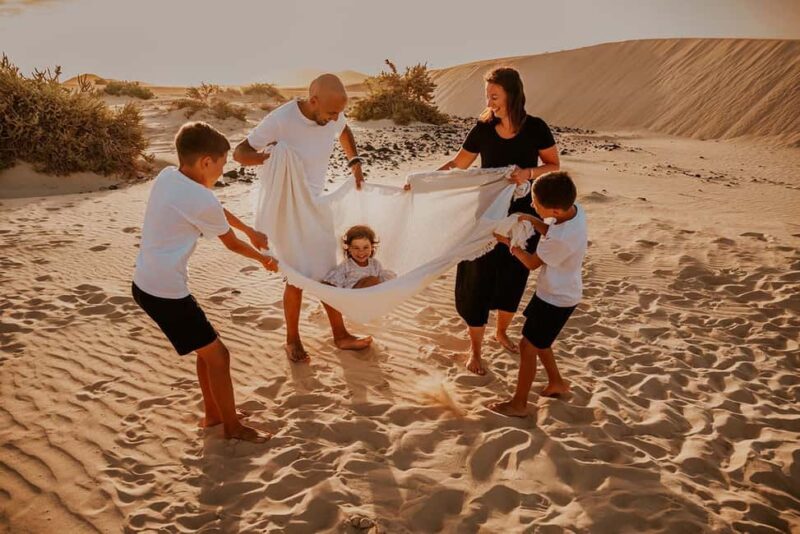Corralejo: Professional Dunes Photoshoot - Photoshoot in the Corralejo Dunes Natural Park with Expert Guidance