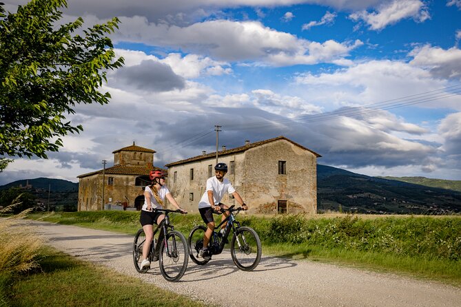 Cortona - eBike tour and wine tasting in the Val di Chiana [+40] - Who Will Enjoy This Tour Most?