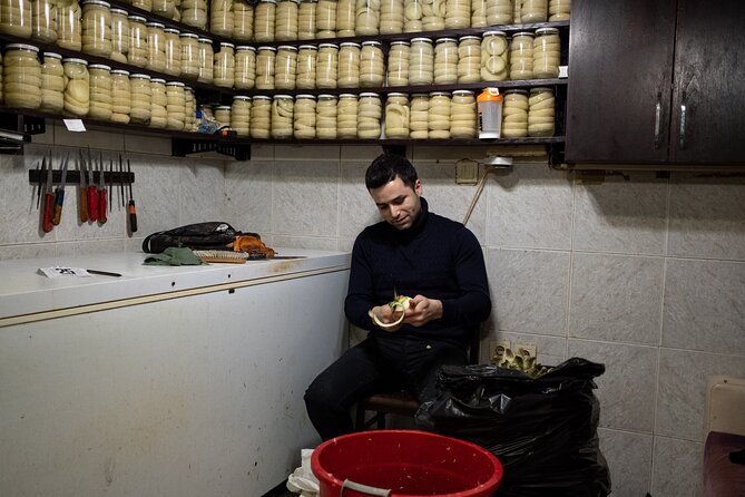 Cosmopolitan Kurtulu: Istanbuls Neighborhood of Taste - Sampling Street Food from Mersin and Local Family-Run Lokanta