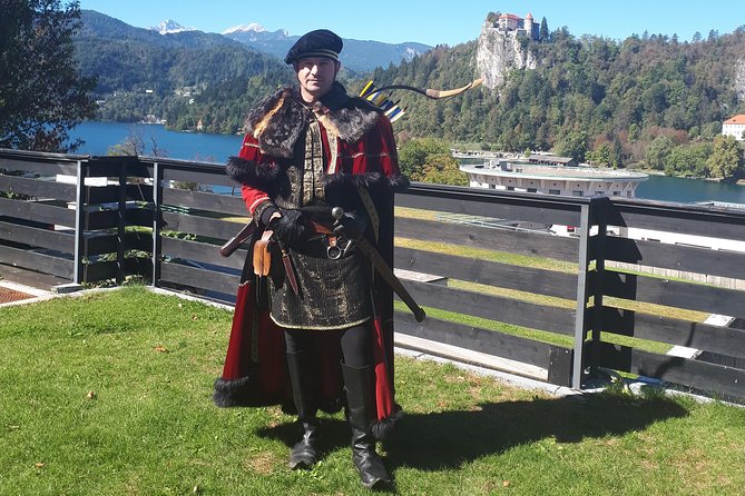 Cosmopolitan "medieval" Bled Walking Tour - Lake Bled: Natural Beauty and Cultural Landmarks
