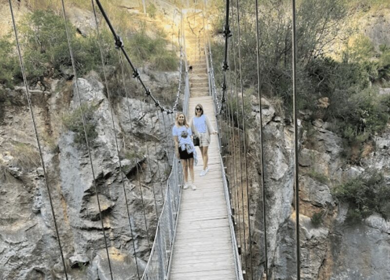 Costa Blanca: Chulilla and the Hanging Bridges Tour - The Itinerary: From the Meeting Point to the Castle