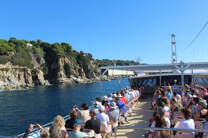 Costa Brava Day Tour with Boat Trip from Barcelona - Boat Cruise Between Lloret de Mar and Tossa de Mar