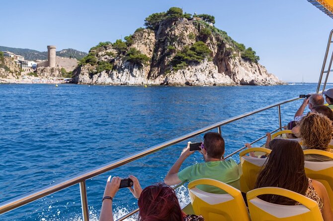 Costa Brava Small Group with Hotel Pick up and Boat Ride - Discovering the Village and its Atmosphere