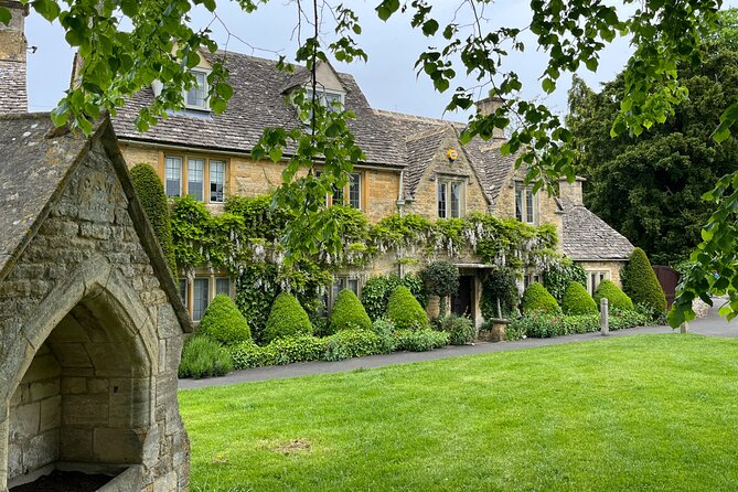 Cotswold Village Private Day Trip from Bath - Flexible Return to Bath
