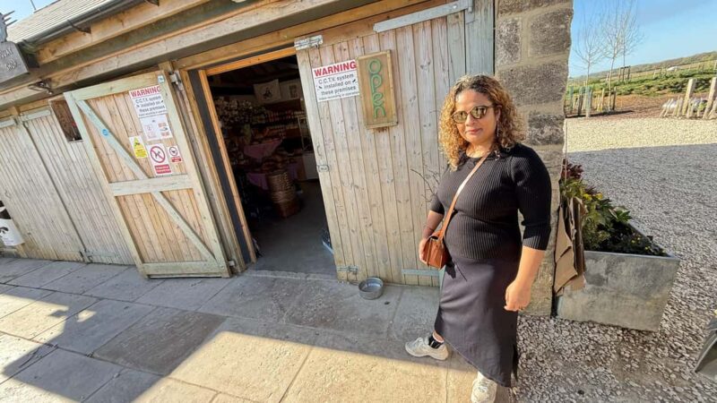 Cotswolds: Clarkson's Farm Tour with Diddly Squat Visit - Explore Clarksons Farm in the Heart of the Cotswolds