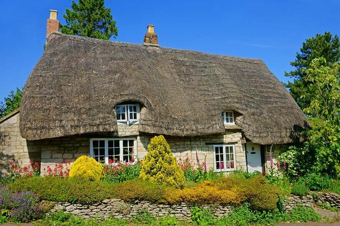 Cotswolds Countryside Tour by Coach: Villages, Views, and Lunch - Pacing and Group Size Considerations