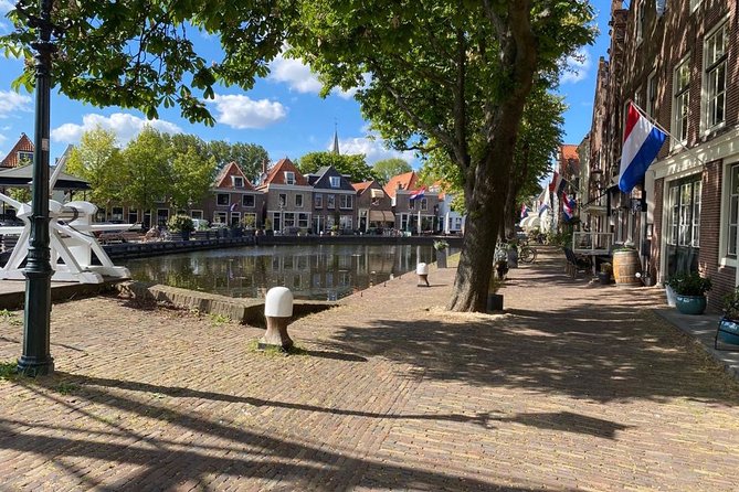 Countryside Fishermen Villages & Cheese E-bike Tour - Discovering the Historic Fishing Village of Monnickendam