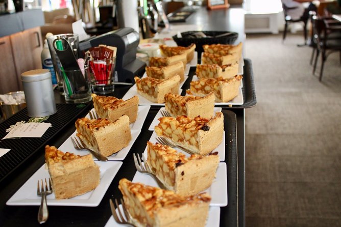 Countryside Fishermen Villages & Cheese E-bike Tour - Exploring the Waterland Village with Green Houses