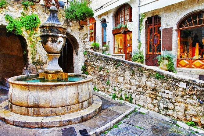 Countryside Tour - Saint-Paul-de-Vence: A Medieval Artistic Treasure