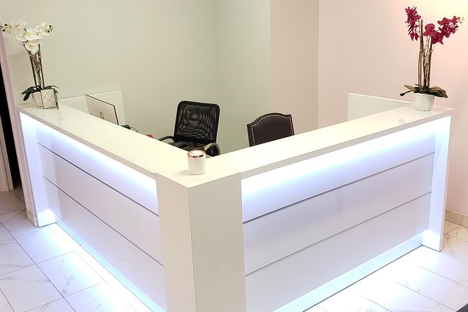 Couples Massage and Facial - Enjoy a Private Couples Massage and Facial in Midtown Manhattan