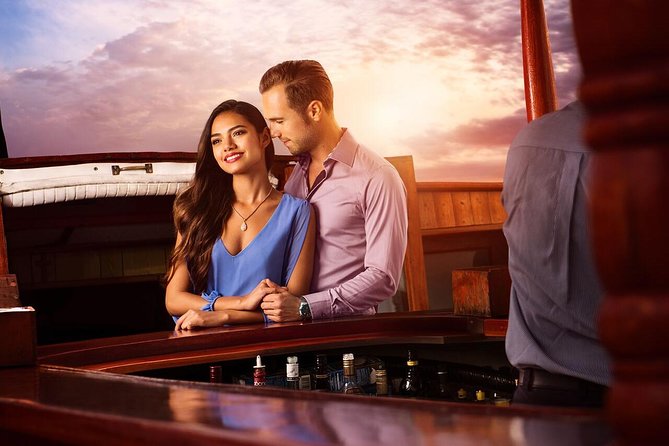 Couples Night, Romantic Sunset in Lagoon Nichupte & Live Music from Cancun - Live Saxophone Entertainment: Setting the Mood