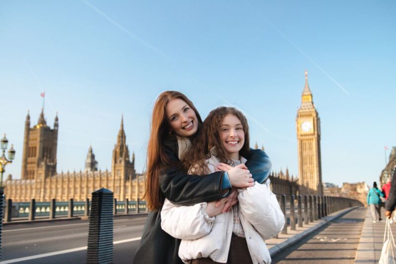 Couples photo: Romantic photoshoot in London - Practical Considerations and Accessibility