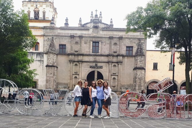 Coyoacán Walking Tour: Access to Frida Kahlo Museum & Tacos - Visiting the Frida Kahlo Museum: Casa Azul