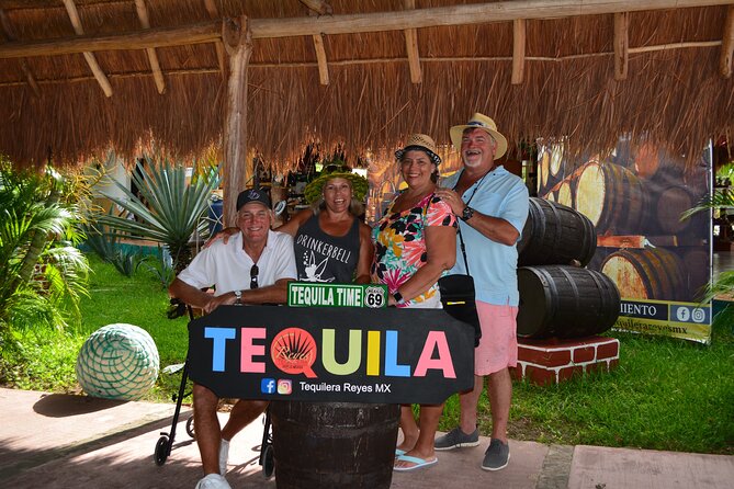 Cozumel 5-Hour Private Bar Crawl Tour - El Mirador for Shopping, Poolside Drinks, and Pictures