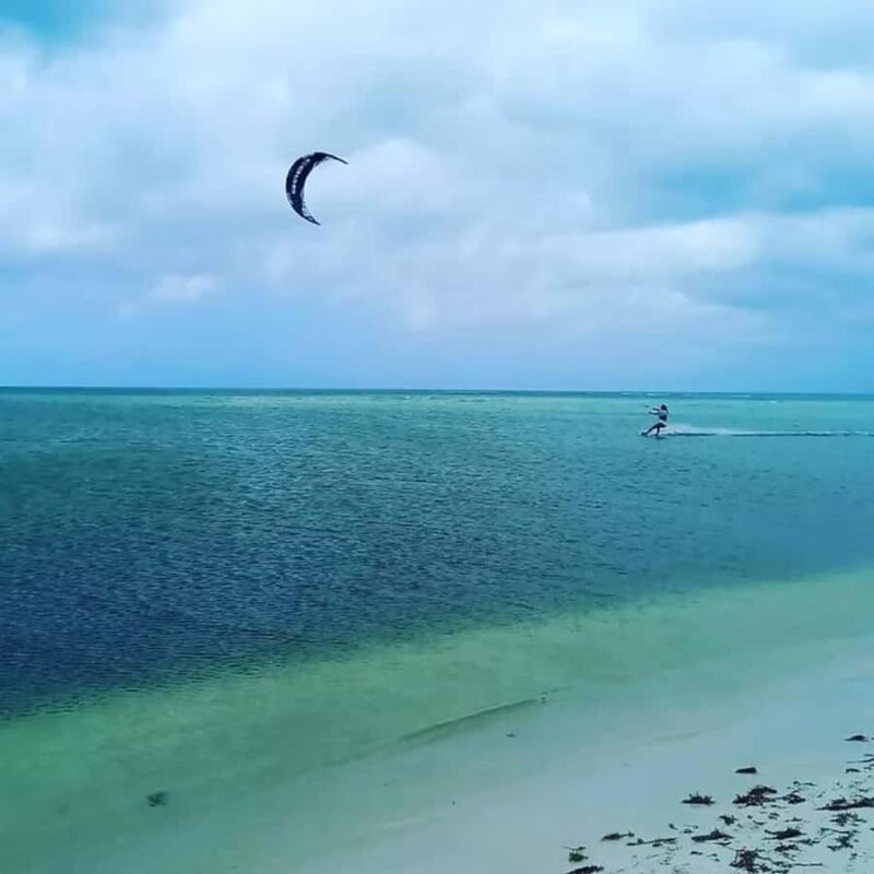 Cozumel: Kitesurfing basics with certified instructor - Key Points
