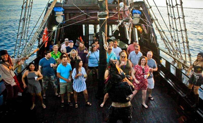 Cozumel: Pirate Ship Cruise with Open Bar, Dinner, and Show - Who Will Love This Pirate Night Cruise