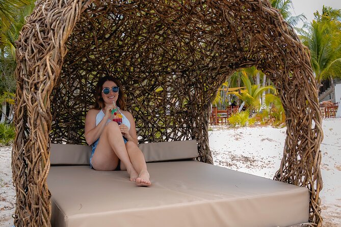 Cozumel Playa Palancar VIP All Inclusive Day Pass - The Atmosphere and Facilities of the VIP Zone