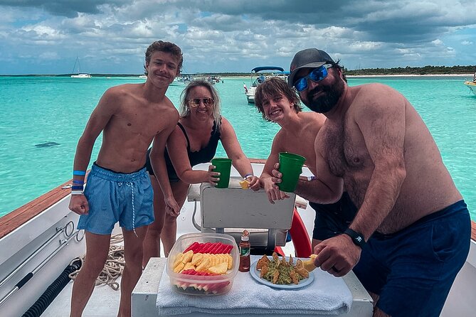 Cozumel Private El Cielo and Fishing Charter - El Cielo Snorkeling and Stingray Encounter