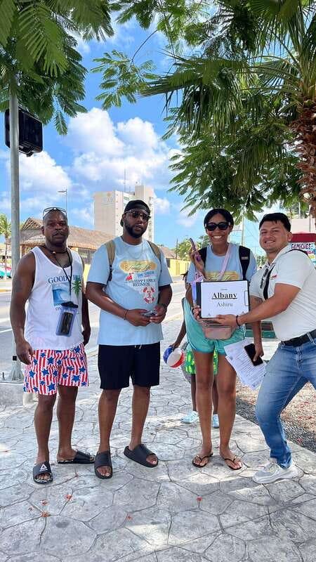 Cozumel: Private Van - Your Day, Your Way - The Tour Guides and Service Quality