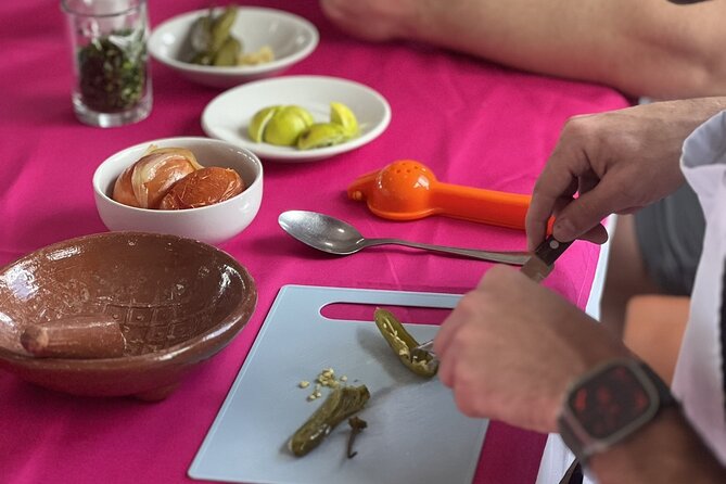 Cozumel Salsa and Salsa: The Ultimate Cook and Dance Experience - Tasting and Drinking: Snacks, Margaritas, and More