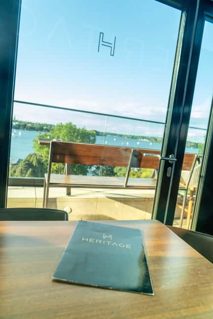 Cozy Comedy mit Blick auf die Alster - The Cost and Booking Flexibility