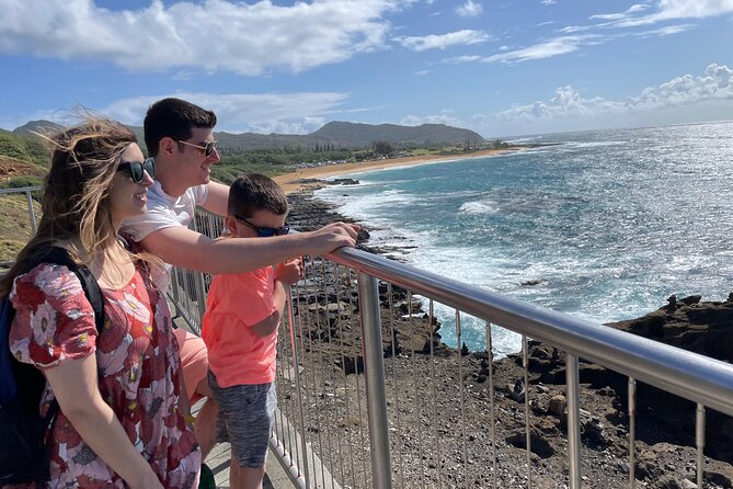 Cozy Oahu Circle Island Tour (14 Max) + Byodo-In Temple + Suprise - Relaxing at North Shore Beaches