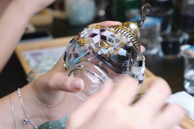 Craft and Shine Create a Mosaic Lamp in Istanbul Grand Bazaar - Key Points