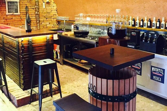 Craft Gin and exclusive brandies in unique distillery - Learning the Art of Spirit-Making from Experts