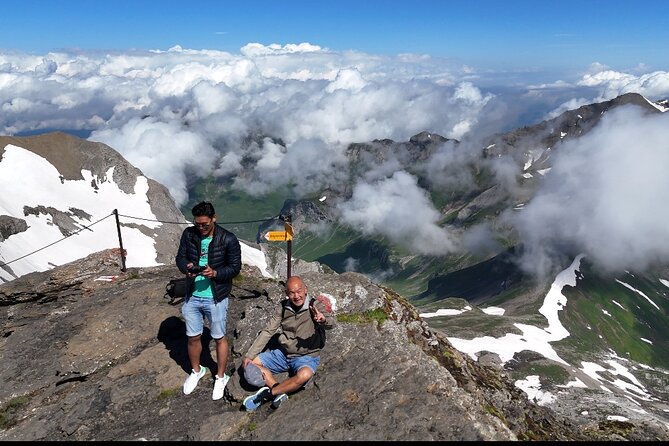 Crash Landing on you Tour with Private Transportation - Return Journey to Zurich