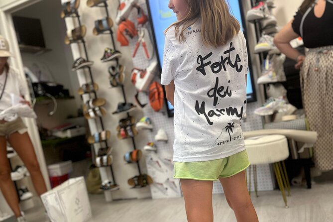 Create the sneaker of your dreams in Forte Dei Marmi - Key Points