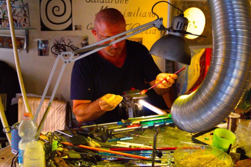 Create Your Glass Artwork: Private Lesson With Local Artisan - What Happens During the 75-Minute Glass-Making Class