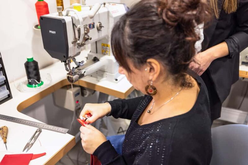 Create your own leather waist bag in Luberon area! - Key Points