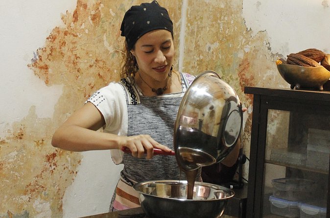 Create your own Oaxacan chocolate bar - Enjoying a Unique Cocoa Snack Made for You