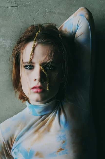 Creative Portraits in Berlins Streets - Practical Skills: Posing, Angles, and Framing