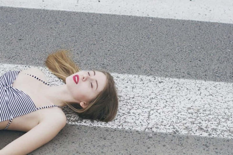 Creative Portraits in Berlins Streets - The Experience with Anna Martynenko