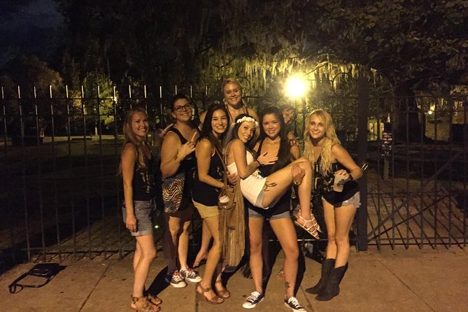 Creepy Crawl Night-Time Haunted Pub Walking Tour of Savannah's Historic District - Accessibility and Group Size