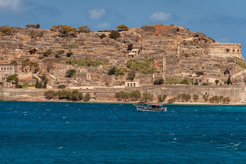 Crete: Agios Nikolaos, Plaka and Spinalonga Island Tour - Exploring the Historic Spinalonga Island