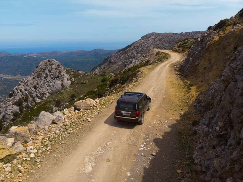 Crete: Explore Lassithi Plateau, Myths & Cretan Cuisine - Traditional Cretan Lunch and Local Beverages at a Mountain Taverna
