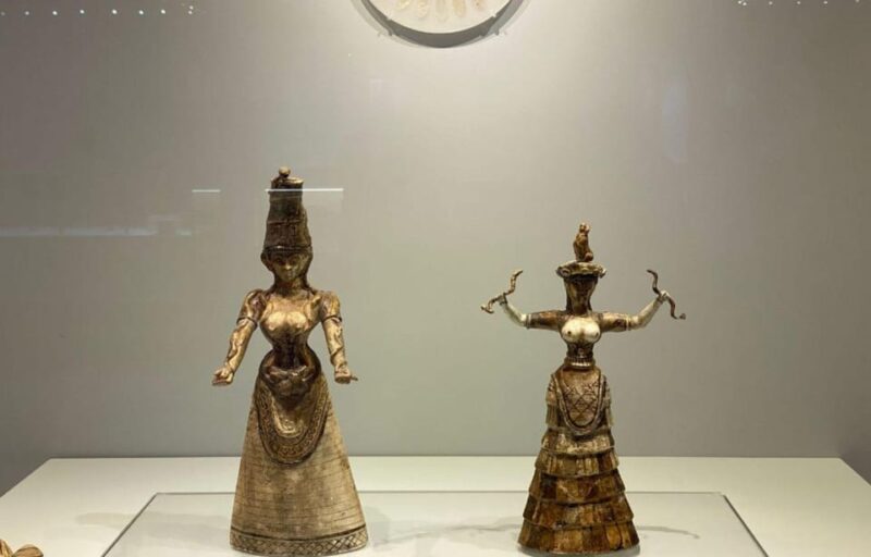 Crete: Knossos Palace and Archanes with Wine Tasting Tour - Environmental and Responsible Tourism Aspects