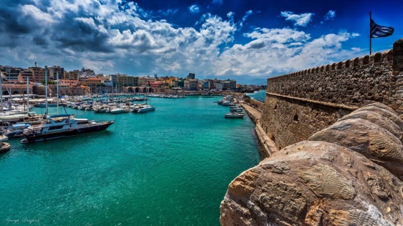 Crete: Knossos Palace, Heraklion City, Market Guided Tour - Suitability and Accessibility Considerations