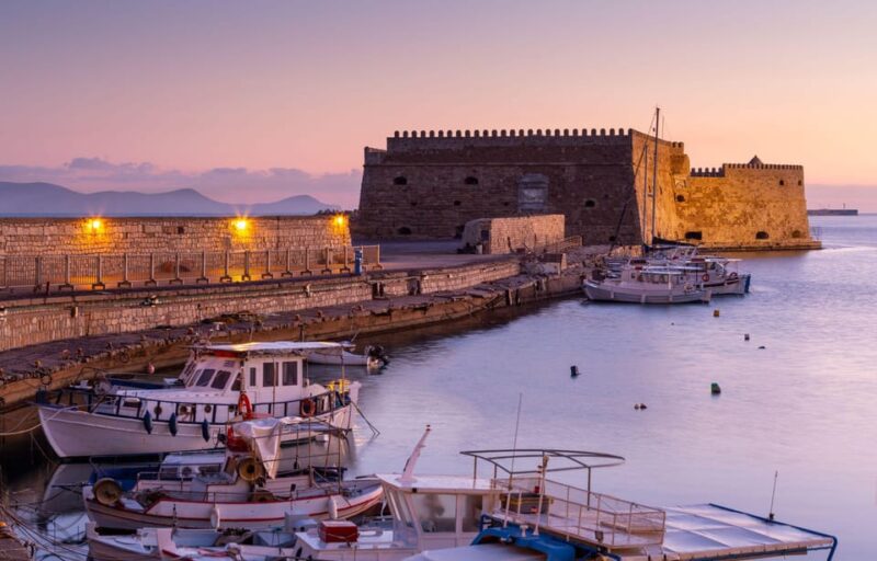 Crete: Knossos Palace & Heraklion Museum Private City Tour - Discover the Ancient Myths and Artifacts of Crete in Comfort