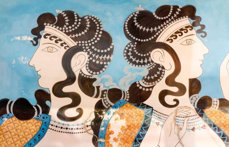 Crete: Knossos Palace & Heraklion Museum Private City Tour - Leisurely Time in Heraklion: Markets and City Streets