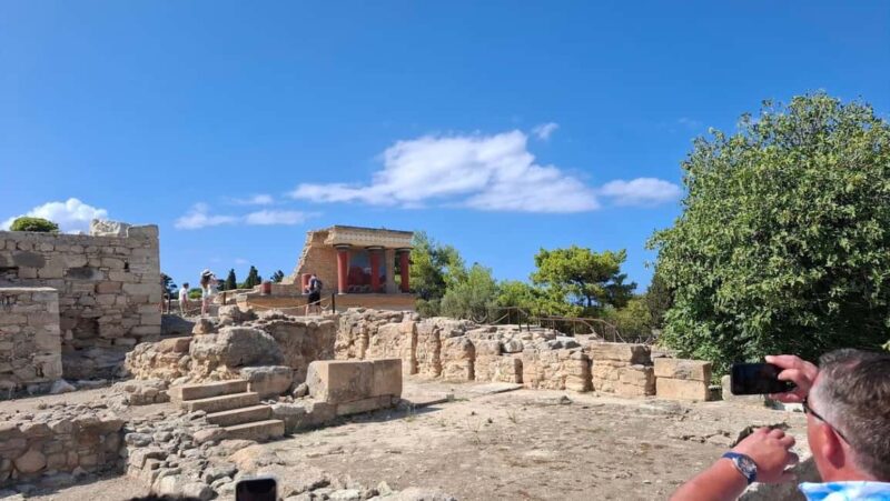 Crete: Knossos Palace, Winery & Olive Oil Tour with Lunch - Smooth Logistics and Expert Guides