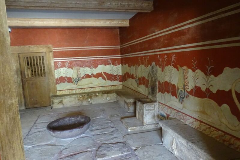 Crete: Knossos Palace, Zeus Cave & Oil Mill Private Tour - Key Points