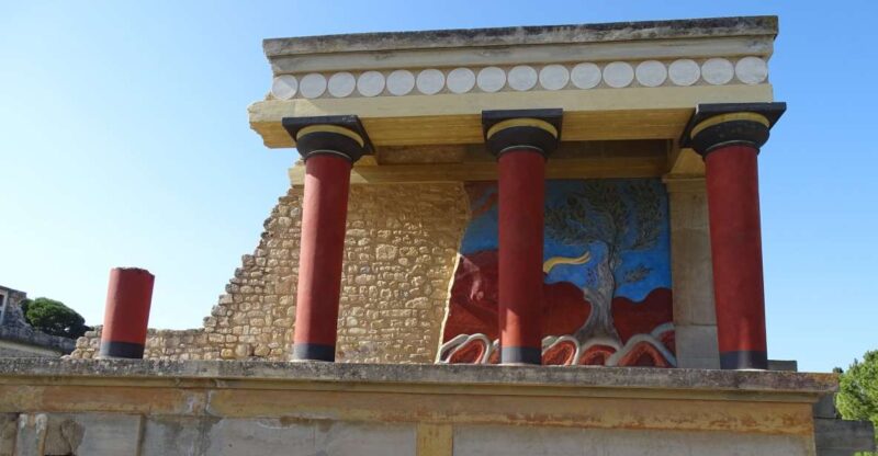 Crete: Knossos Palace, Zeus Cave & Oil Mill Private Tour - Scenic Stops at Aposelemis Dam and Sfendyli Village