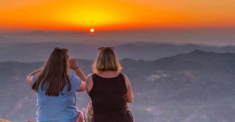 Crete: Land Rover Safari with Sunset Viewing, Dinner, & Wine - Authentic Cretan Dinner at a Local Taverna