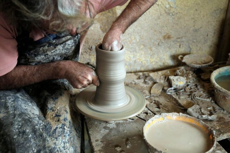 Crete: Raku Pottery Experience with Master Potter in Myrsini - The Expertise of Nikos Makrynakis