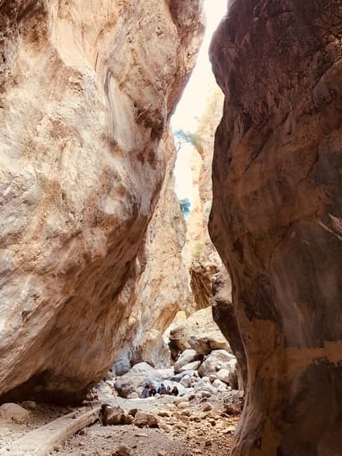 Crete: Sarakina Gorge, Forests, and South Coast Safari - Authentic Mountain Lunch in a Traditional Taverna